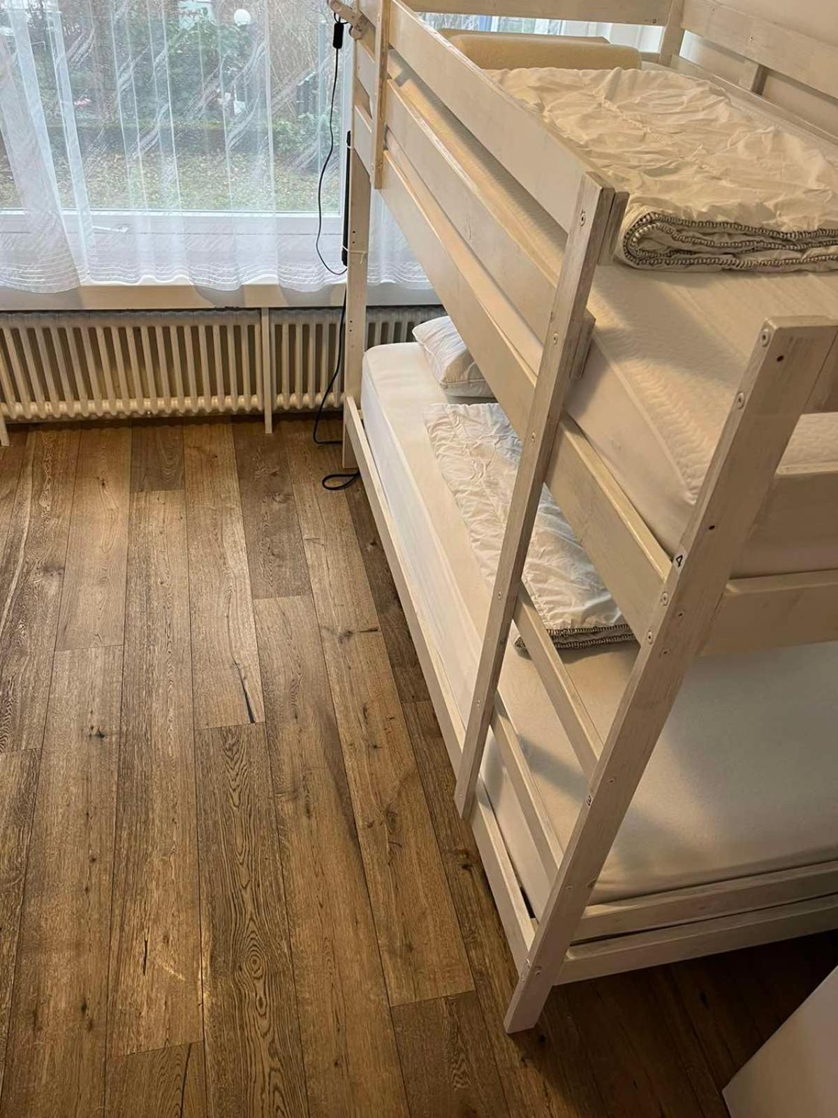 Viktoria Budget Hostel チューリッヒ エクステリア 写真